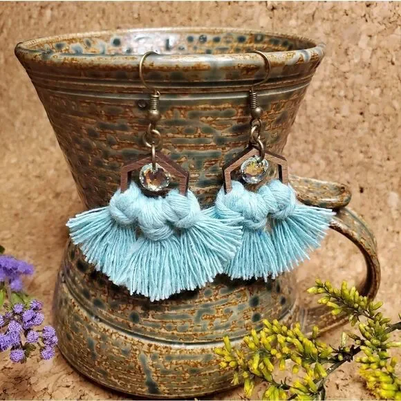IVY MOUNTAIN CRAFTER Handmade Earrings with Swarovski Crystals