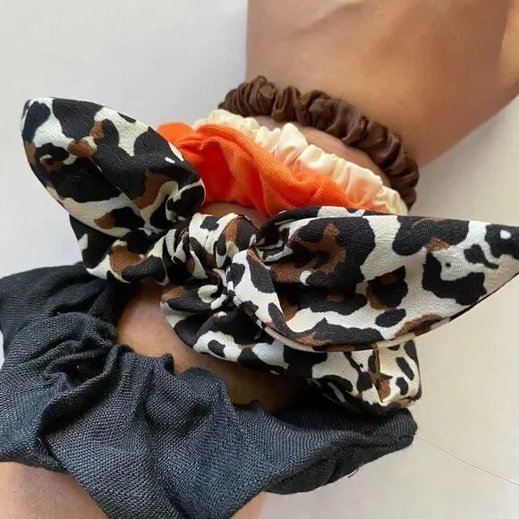 Set of 5 Scrunchies - Leopard Bow Orange