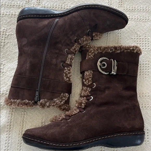 Stuart Weitzman ankle lace up faux shearling fur fleece Suede‎ winter boots Sz 8