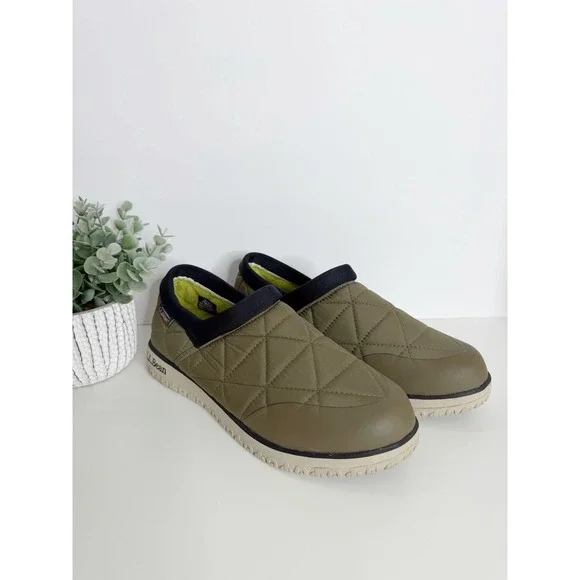 L.L. Bean Women's Ultralight Primaloft Waterproof Slip On Shoes 9M Outdoorsy