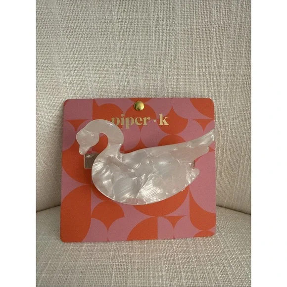Piper K Swan Hair Claw Clip Pearlescent‎ Marble Like Acrylic Finish White Classy