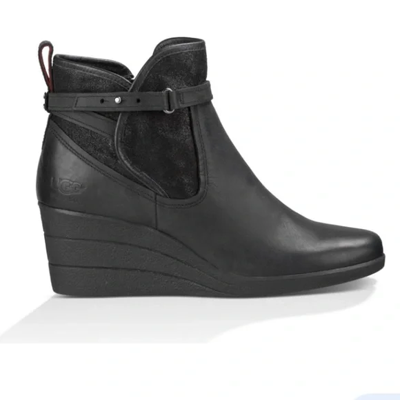 Ugg Emalie Black Waterproof Boot