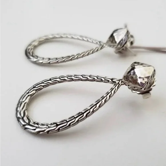 John Hardy Classic Chain Sterling Silver Hammered Pear Drop Earrings Beautiful
