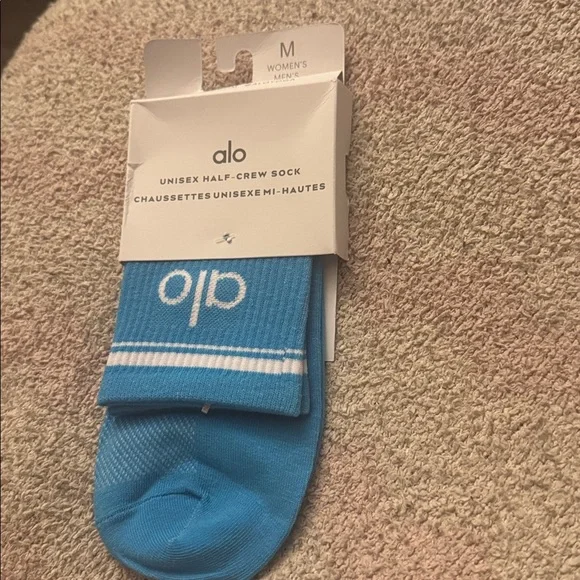 ALO Yoga Vibrant Blue Half-Crew Socks