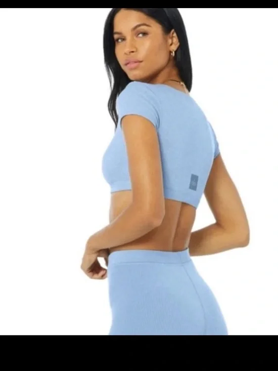 ALO Yoga Blissful Henley Bra Top Sky Blue Small