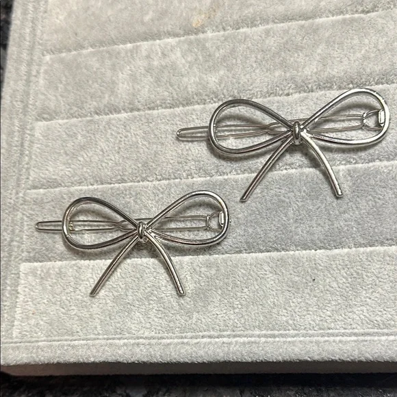 Elegant Silver Bow Hair Clips