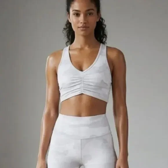 Alo Yoga Wild Thing Bra White Camo Yoga Workout Sports Gym Athleisure Size XS