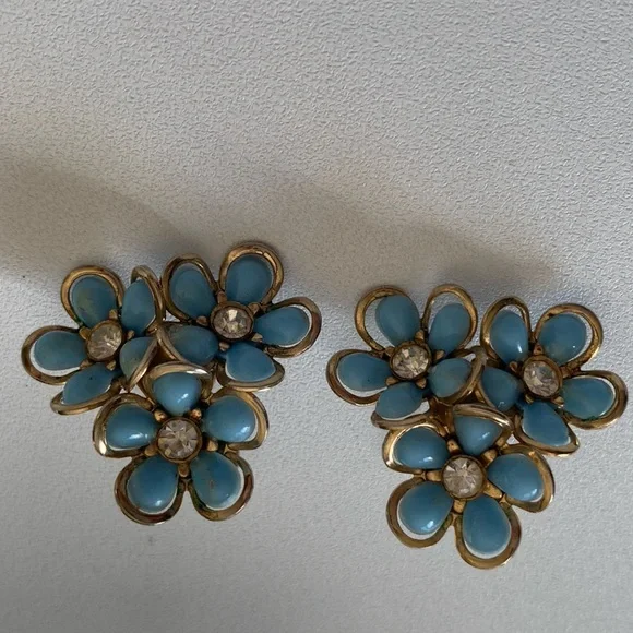 Vintage Coro Blue Thermoset Floral Screw Back Earrings with Rhinestones