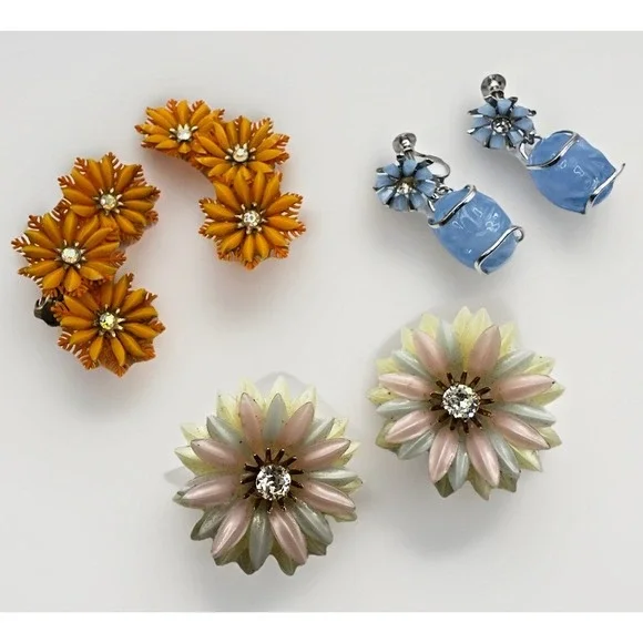 Vintage Coro Acrylic Plastic Flower Earrings Ear Climber 2 Clip ons/1 Screwback