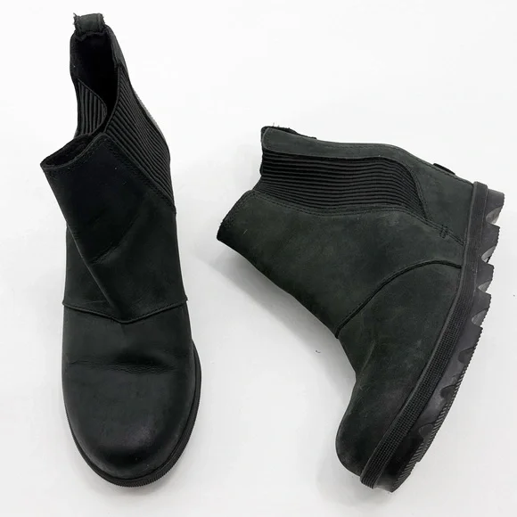 SOREL Joan Rhapsody Wedge Chelsea Snow Boot Black Slip On size 7.5 Waterproof