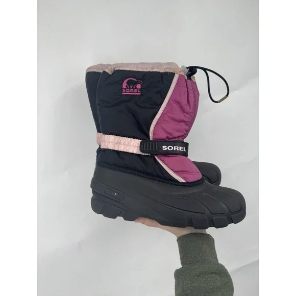 Sorel Flurry Winter Snow Boot Women 7 Pink Black Gorpcore Athletic Insulated