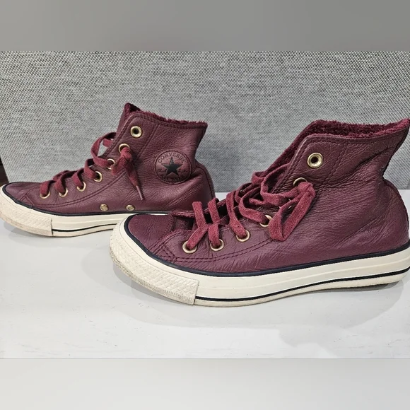 Converse Chuck Taylor All Star Maroon High Top Leather. Faux Fur Lined Sz 6 EUC