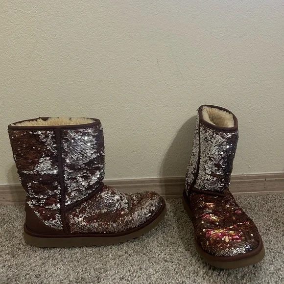 UGG Classic Short Australia Brown Silver Sparkle Sequin Boot Women's Size 8