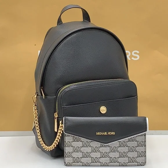 MICHAEL KORS BLACK COLOR Maisie Medium Pebbled Leather 2-in-1 Backpack