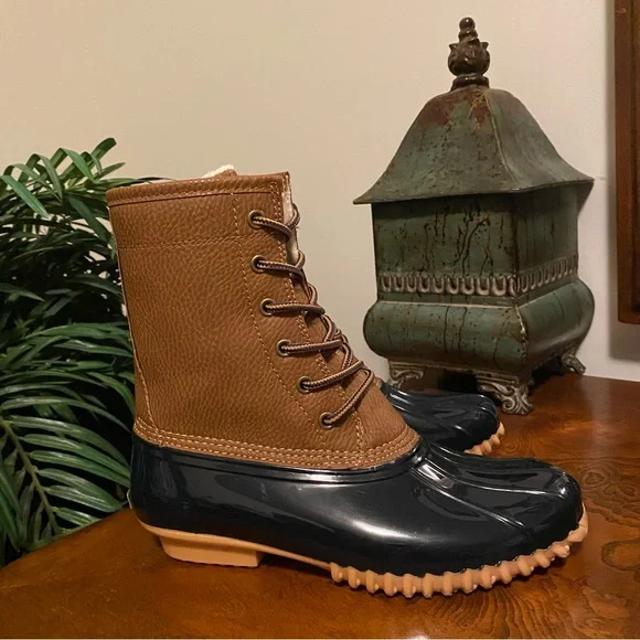 Sporto Dakota Pebble Faux Fur Lined Duck Boot