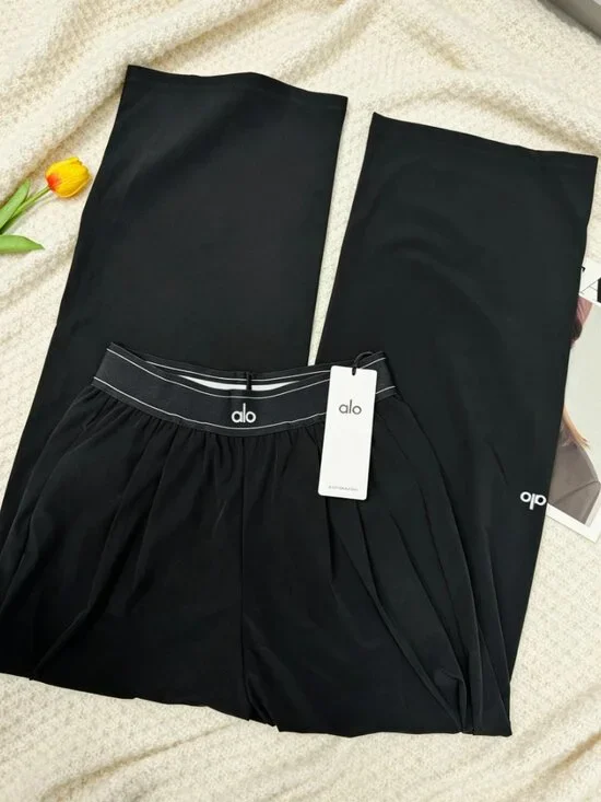 Brand New ALO Yoga Pants 💖🖤Suit Up Trouser Black (Regular)