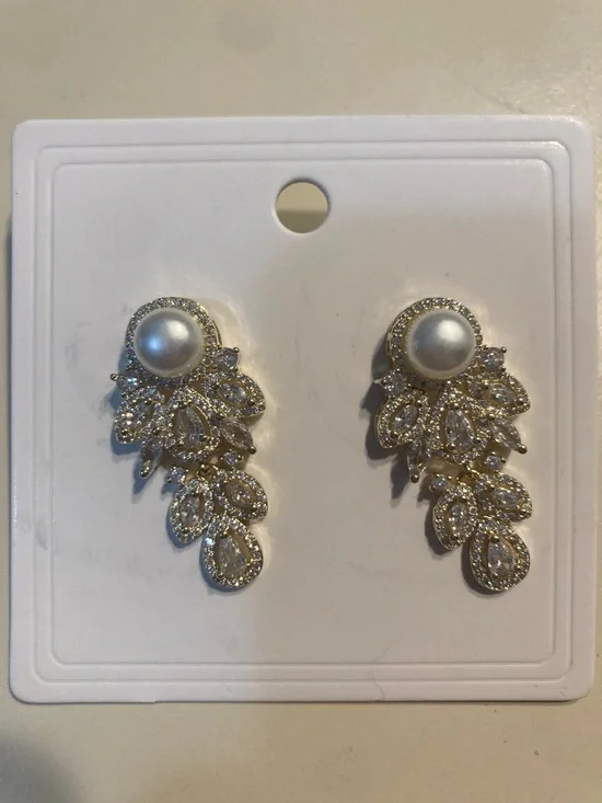 Cute faux pearl, faux diamond pretty dangle earrings