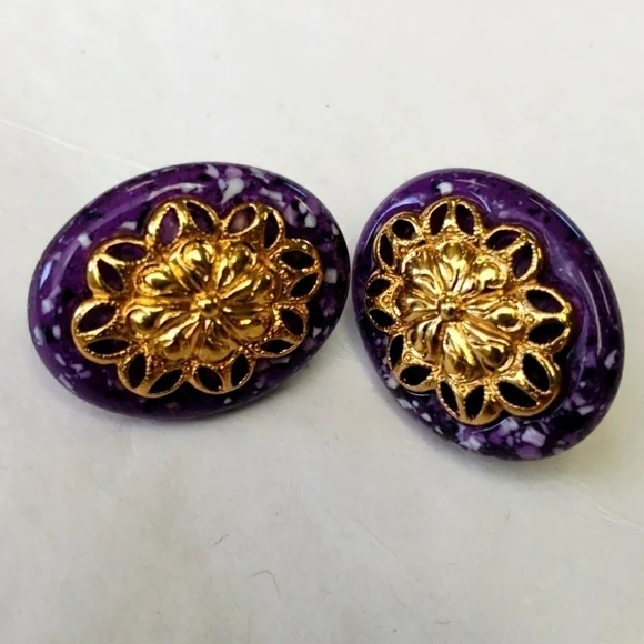 Clip on Earrings Purple Enamel Look and Gold Look