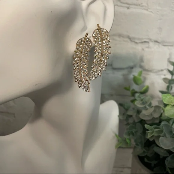 Rhinestone And Gold Leaf Style Drop Fashion Jewelry