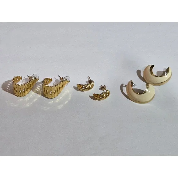 Lot of 3 Beautiful Vintage Gold Tone Hoops