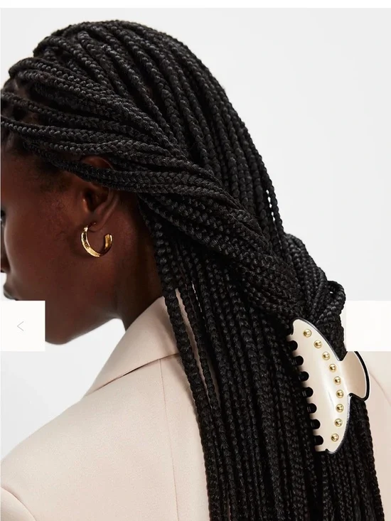 Larkin Studded Claw Clip