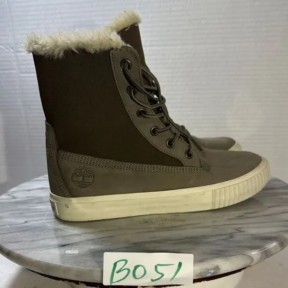 Timberland Brown Winter Boots with Fur Lining