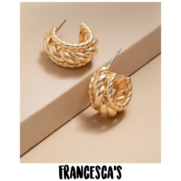 Elegant Gold Hoop Earrings