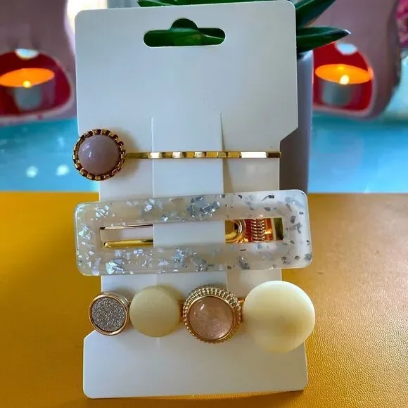 ✨Classy Hair Clips - 3 Pack 🌷✨