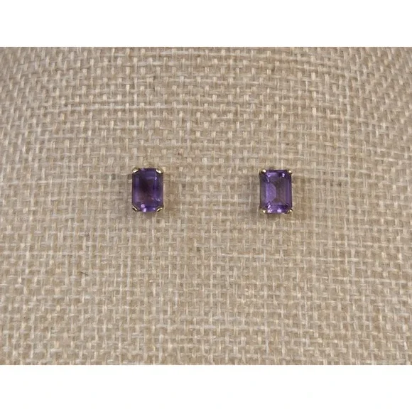 Vintage 10k Yellow Gold Emerald Cut Amethyst Stud Earrings