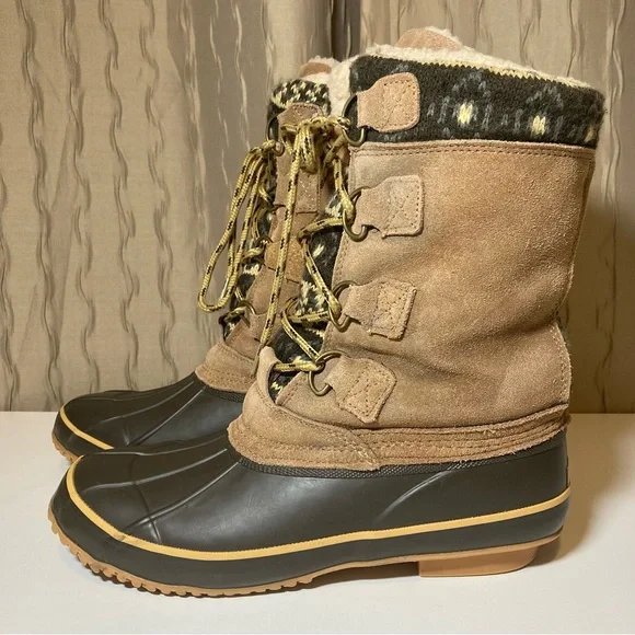 Khombu Vail Women's 9 Suede Sweater Duck Boots Steel Shank Faux Fur Lace Up