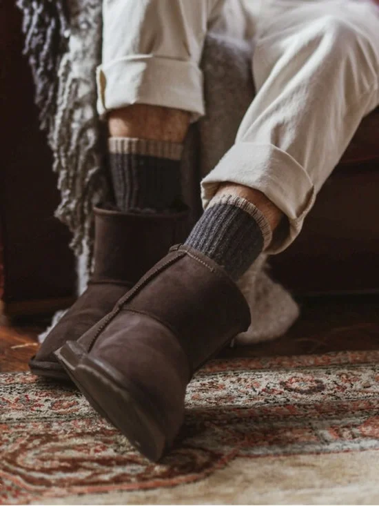 EMU‎ Australia Mini Unisex Chocolate Brown Boots, Men's Size 5/Women's Size 6