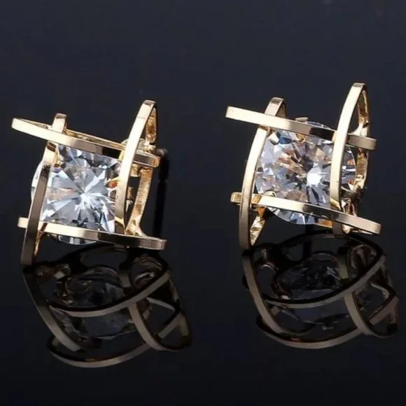 *NEW Round Solitaire Caged Diamond Stud Earrings