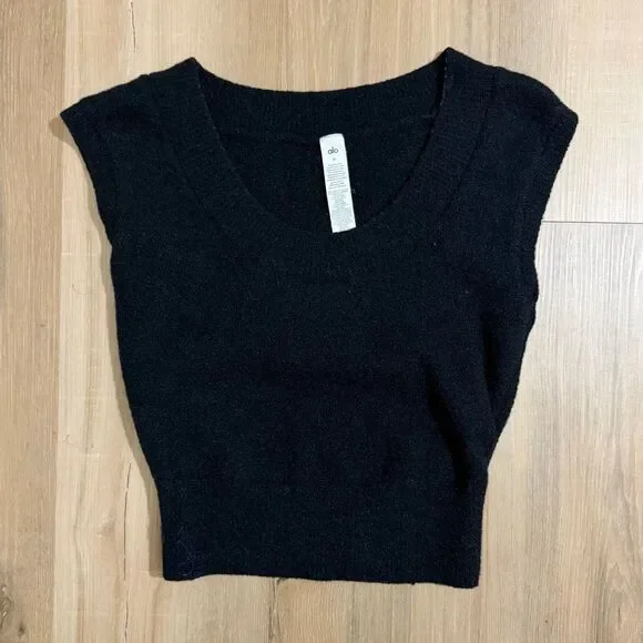 Alo Snuggle Up Sweater Black Short Sleeve Pullover Sz M Athleisure Quiet Luxury