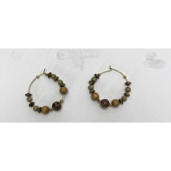 VTG Boho Beaded Hoop Earrings Green Gold Tone Lightweight Statement Earrings