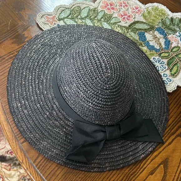 Vintage Black/Brown Straw Wide Brim Derby Hat