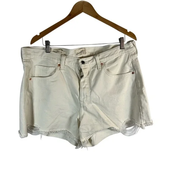 Universal Thread 90s Baggy Shorts Off White Cream Denim Button Fly Distressed 14
