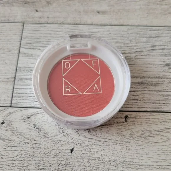 Ofra Pressed Blush Candy Apple