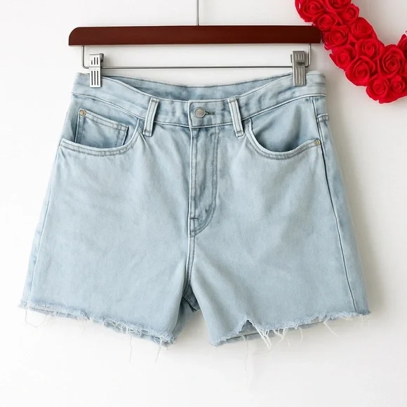 Zara Womens Mid Thigh Baggy Denim Short Sz 30US Light Wash Fray Hem