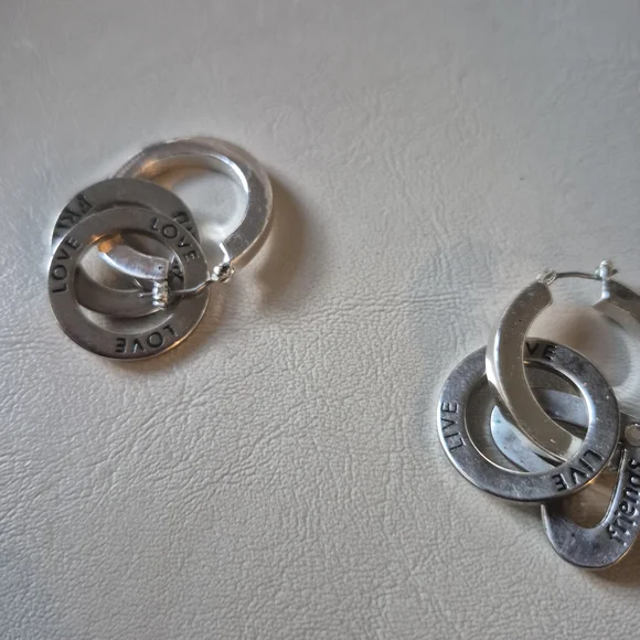 Chic‎ Silver Love Engraved Earrings