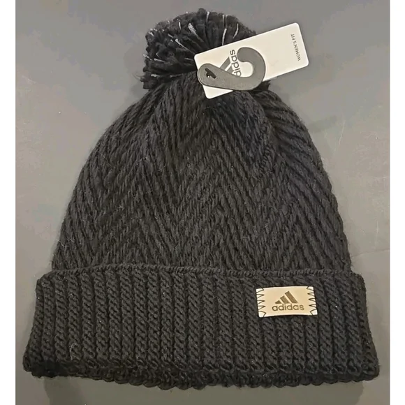 Adidas Twilight 4 Ballie Womens White Black Pom Knit Beanie Hat OSFM NWT (C-31