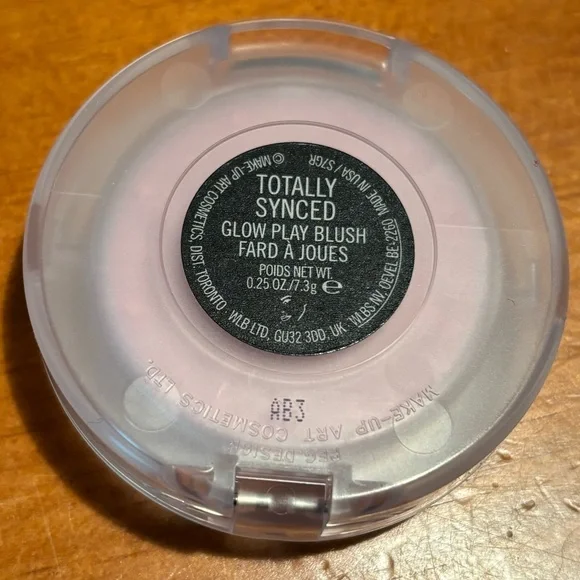 MAC Glow Play Blush Totally Synced