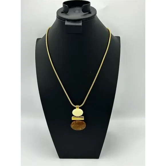 Vintage Avon Gold Tone Oval Pendant Necklace 24