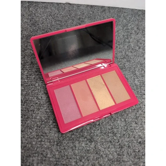 New Lancome‎ LIMITED-EDITION STARLIGHT FACE PALETTE 0.32 oz (9g) Full Size
