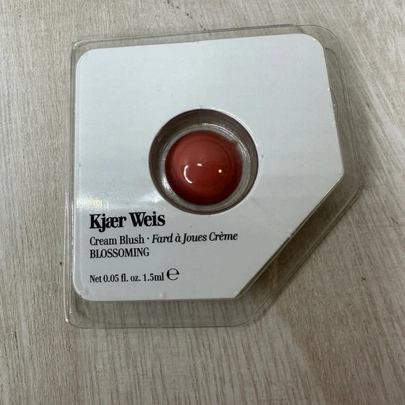 $4 🌙 Kjaer Weis Mini Cream Blush in‎ Blossoming NEW