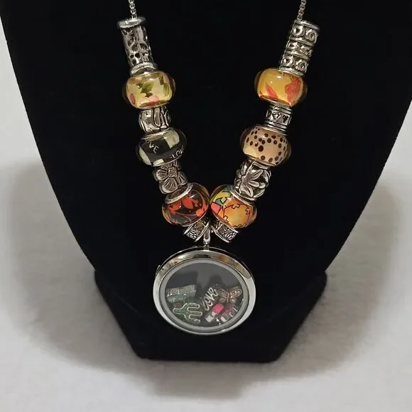 Silver Floating Charm Pendant Necklace With 40 Charms