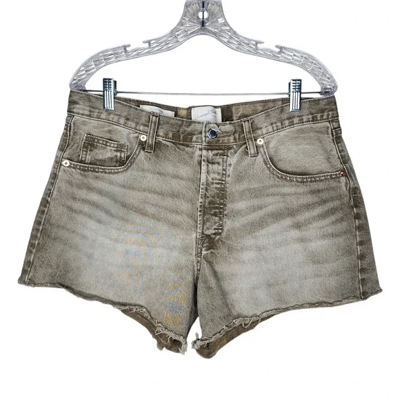Universal Thread 90s Baggy Shorts Olive Khaki Denim High Rise Raw Hem Size 10