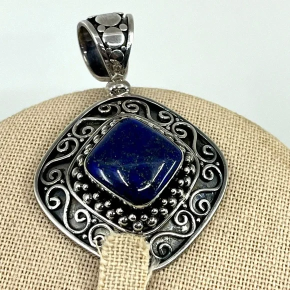 Vintage Sterling Silver 925 Lapis Pendant with Jawan Filigree Design, Indonesia