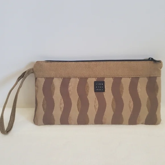 𝅺1154 Lill Studio Wristlet Clutch Bag Tan Brown Gold Swirl Design
