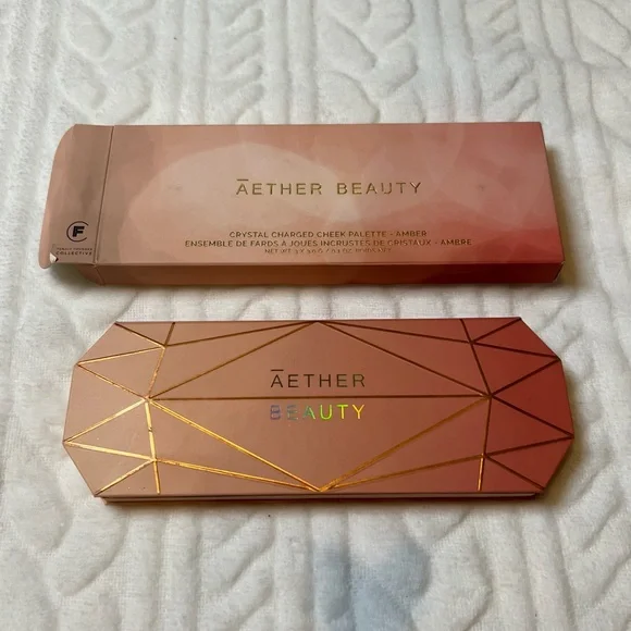 💗 Aethr Beauty - Crystal‎ Charged Cheek Palette