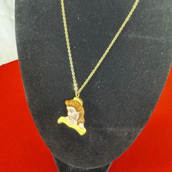 Avon Disney‎ Beauty and the Beast Belle Princess Necklace
